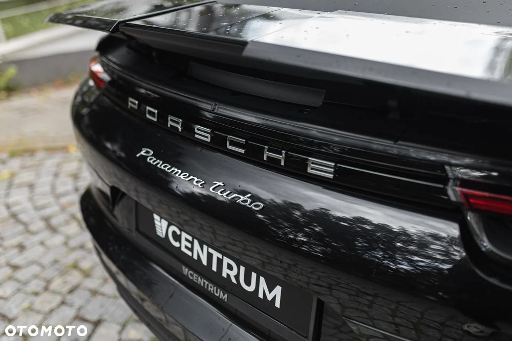 Porsche Panamera Turbo - 13