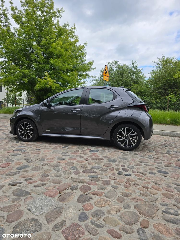 Toyota Yaris 1.0 Premium - 6