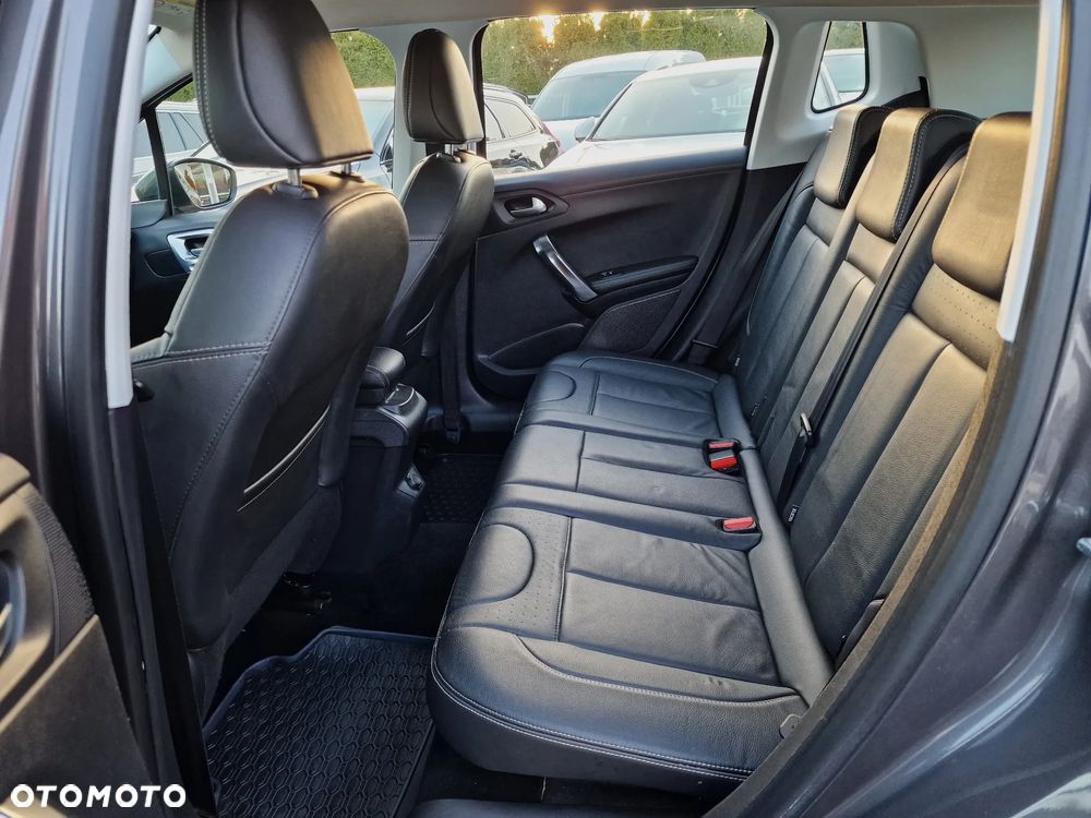 Peugeot 2008 BlueHDi FAP 120 STOP & START Allure - 20