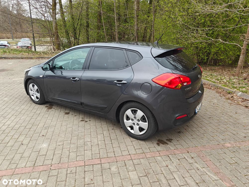 Kia Ceed - 5