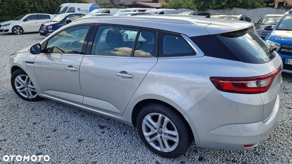 Renault Megane 1.5 dCi Limited EDC - 11