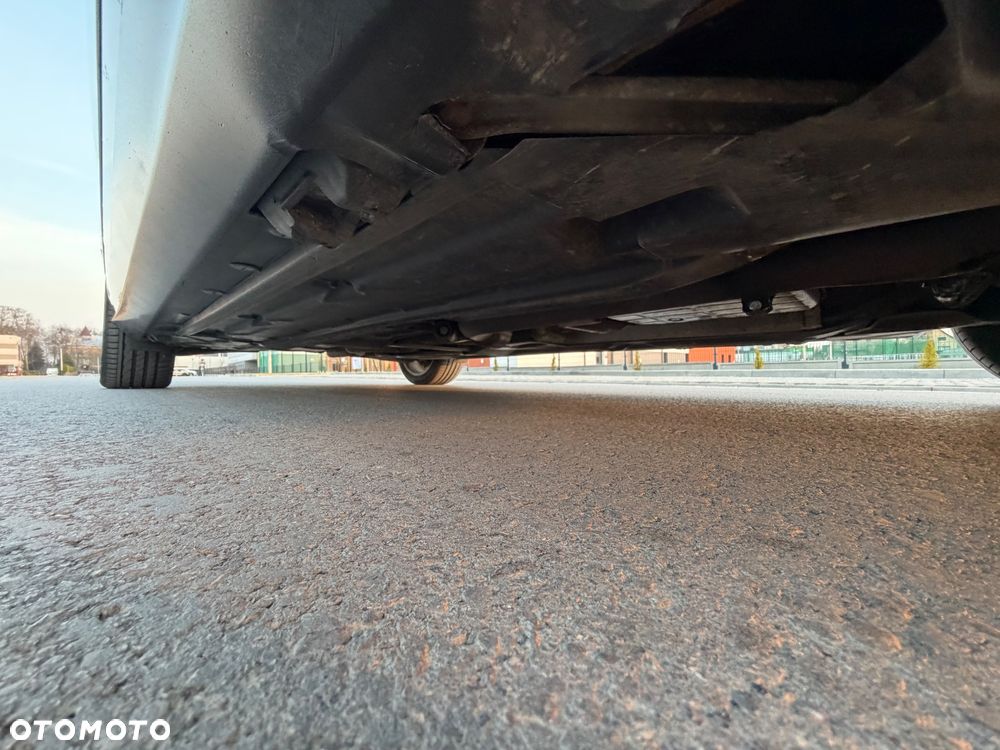 Mercedes-Benz Klasa C 220 CDI DPF Automatik Avantgarde - 12