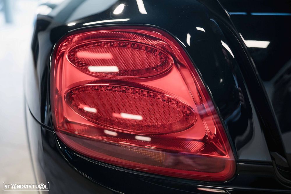 Bentley Continental GT - 15