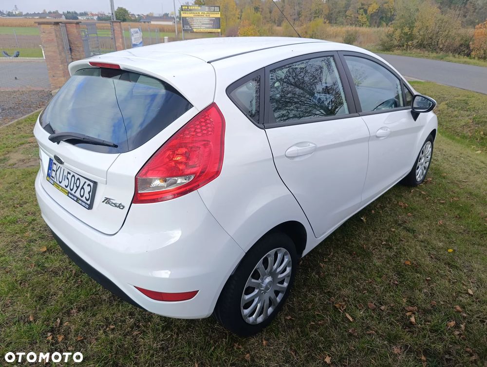 Ford Fiesta - 6