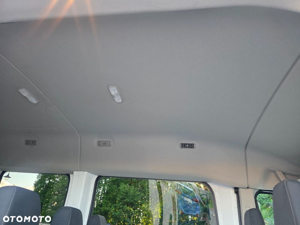 Ford Transit - 32