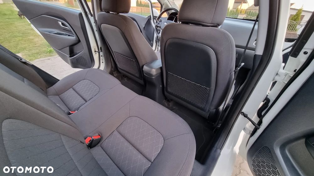 Kia Rio 1.2 Dream Team Edition - 11