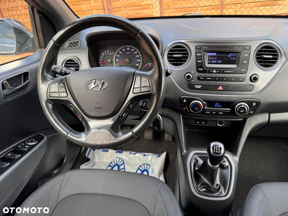 Hyundai i10 1.0 - 13