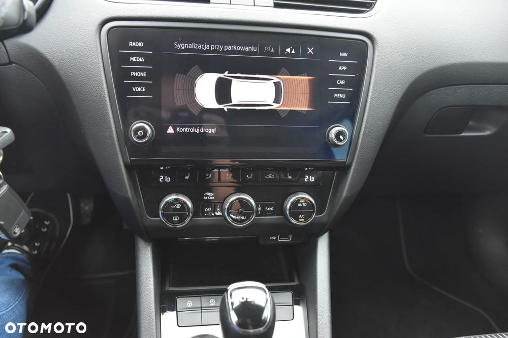 Skoda Octavia 2.0 TDI DSG Ambition - 18