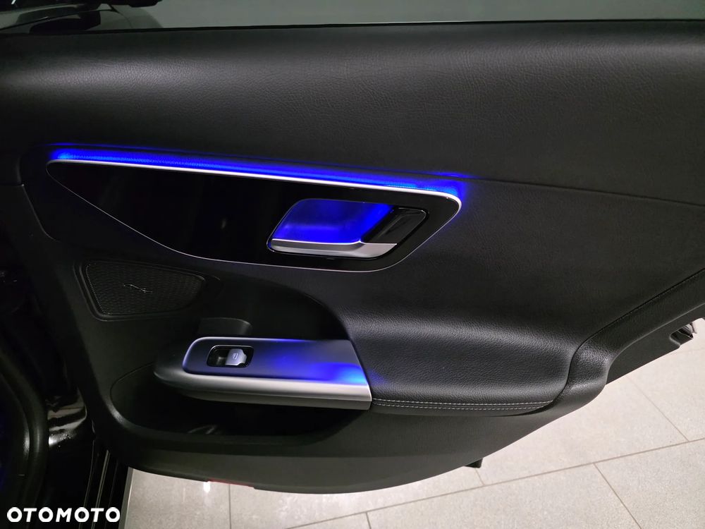Mercedes-Benz Klasa C 220 d 9G-TRONIC - 26