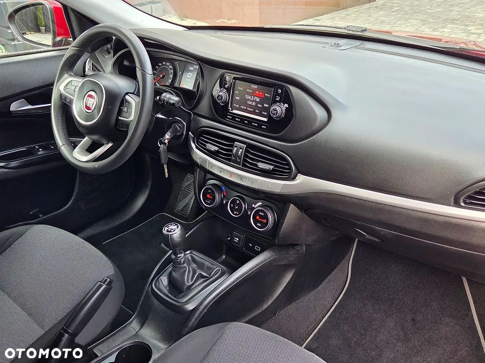 Fiat Tipo 1.4 16v Lounge EU6d - 26