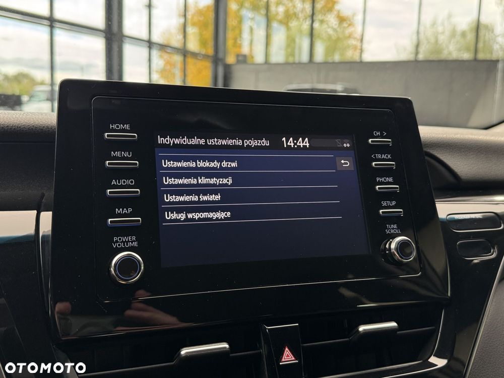 Toyota Camry 2.5 Hybrid Comfort CVT - 36