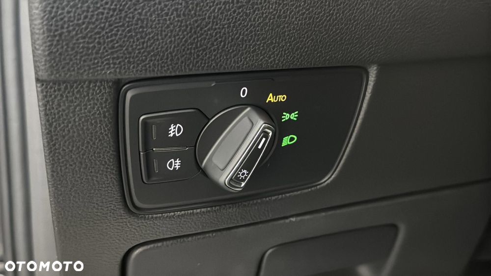 Volkswagen Passat 2.0 TDI EVO Elegance DSG - 30
