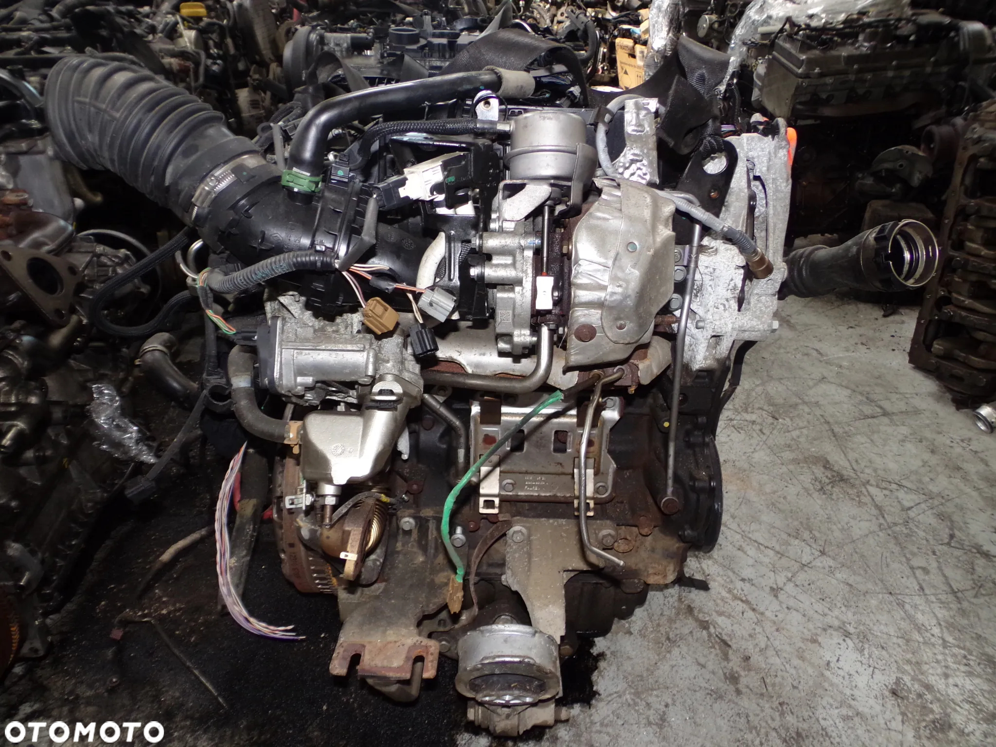 Kompletny silnik Renault Nissan 1.6 DCI M9R414 - 2