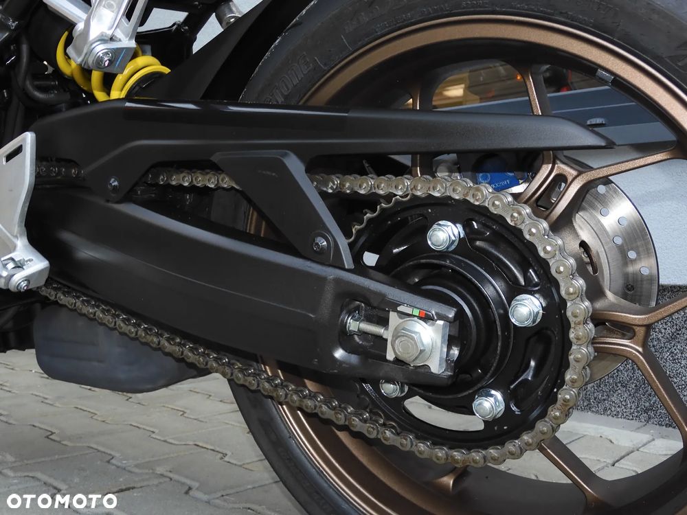 Honda CB - 33