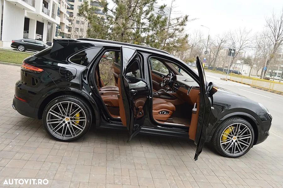 Porsche Cayenne S Tiptronic S Platinum Edition - 36