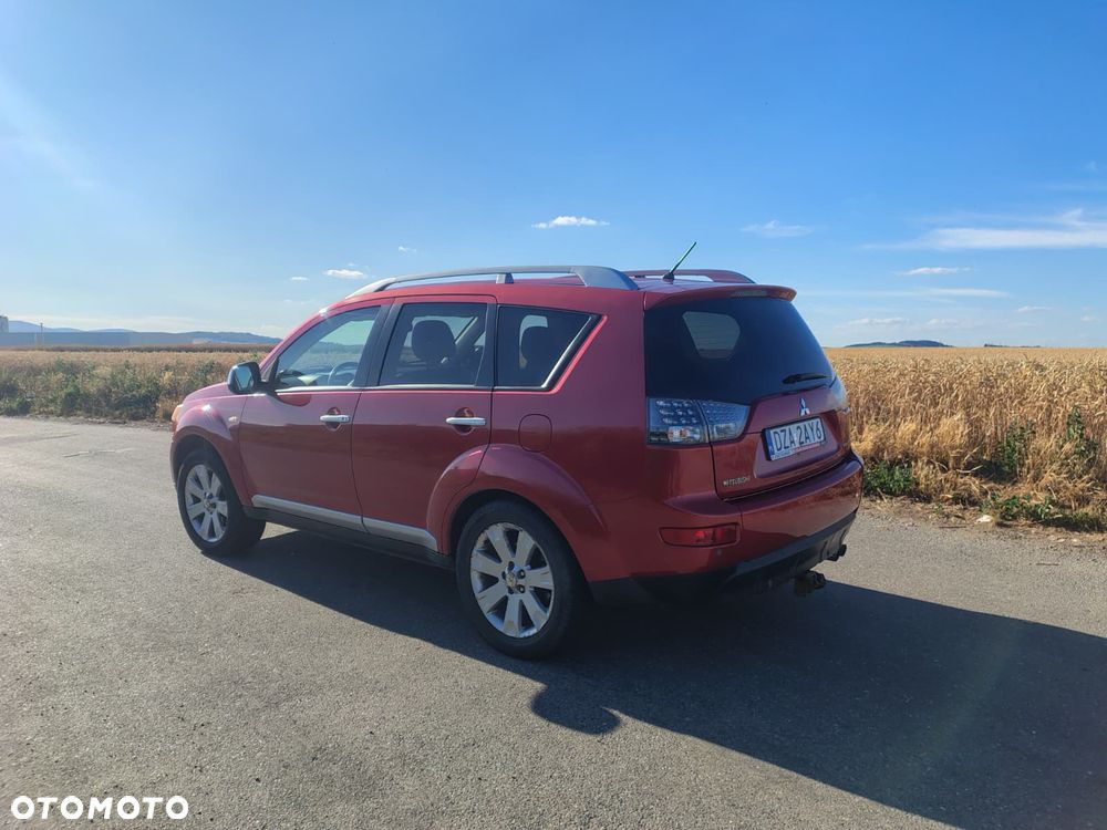 Mitsubishi Outlander 2.2 DID Instyle - 3