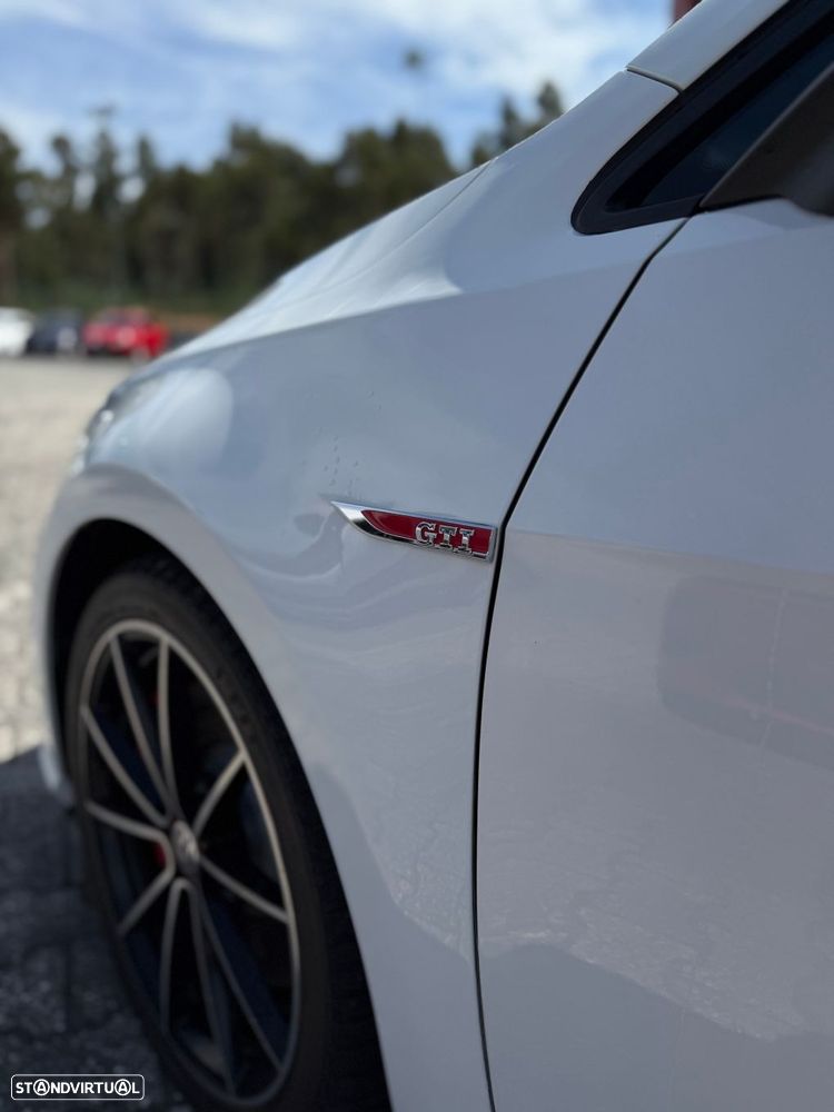 VW Golf GTI 2.0 TSI OPF DSG Performance - 28
