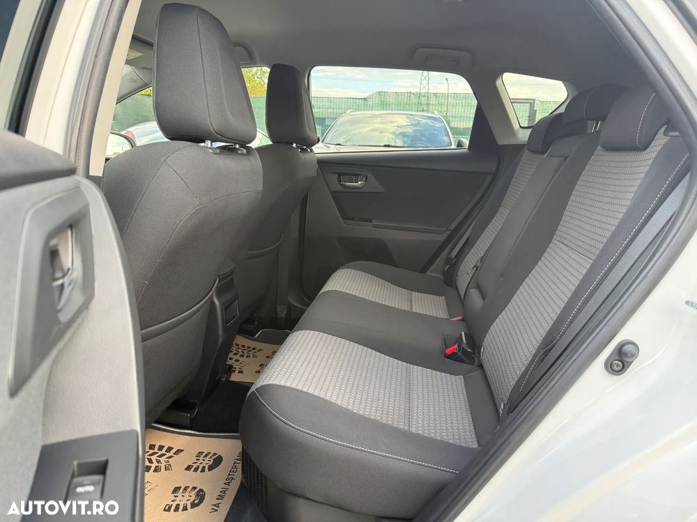Toyota Auris 1.8 VVT-i Automatik Team Deutschland - 35
