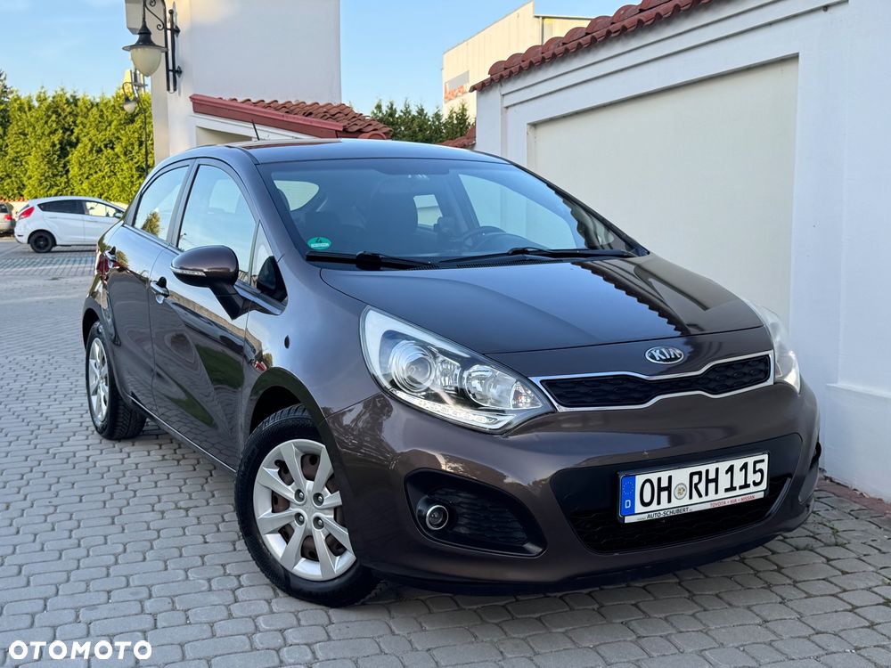 Kia Rio - 2
