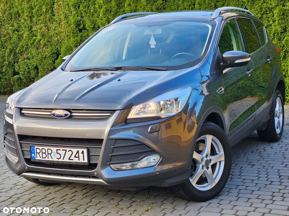 Ford Kuga 2.0 TDCi 2x4 Titanium - 2