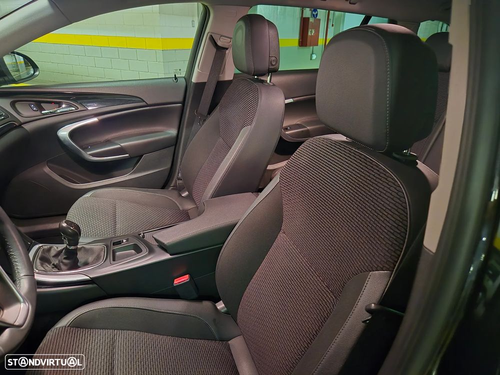 Opel Insignia Sports Tourer 1.6 CDTi Cosmo S/S — fotografia 26