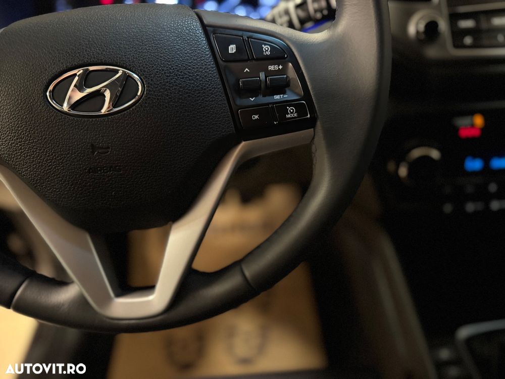 Hyundai Tucson blue 1.7 CRDi 2WD Style - 30