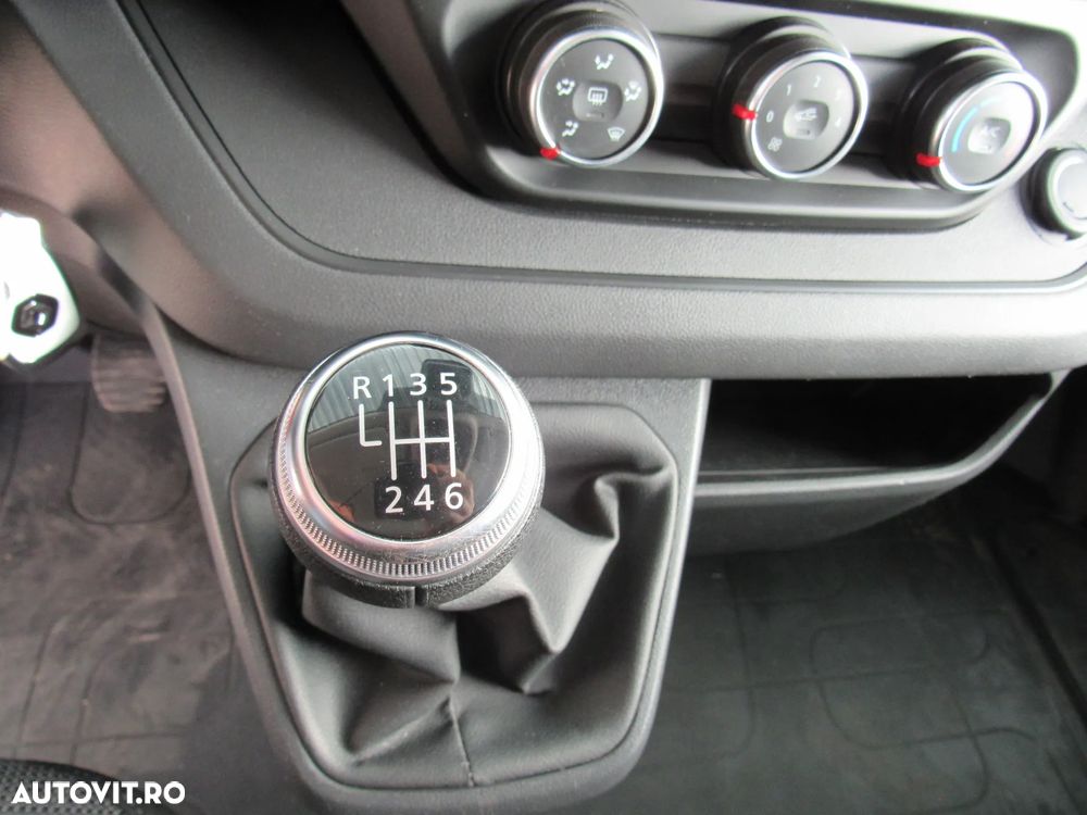 Renault Trafic Combi 2.0 Blue dCi 110 S&S L1 8+1 Life - 17