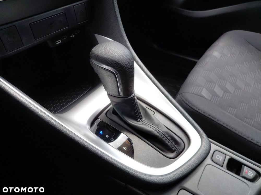 Toyota Yaris - 22