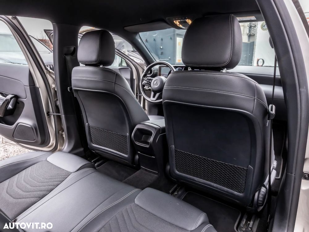 Mercedes-Benz A 180 d Sedan 7G-DCT - 14