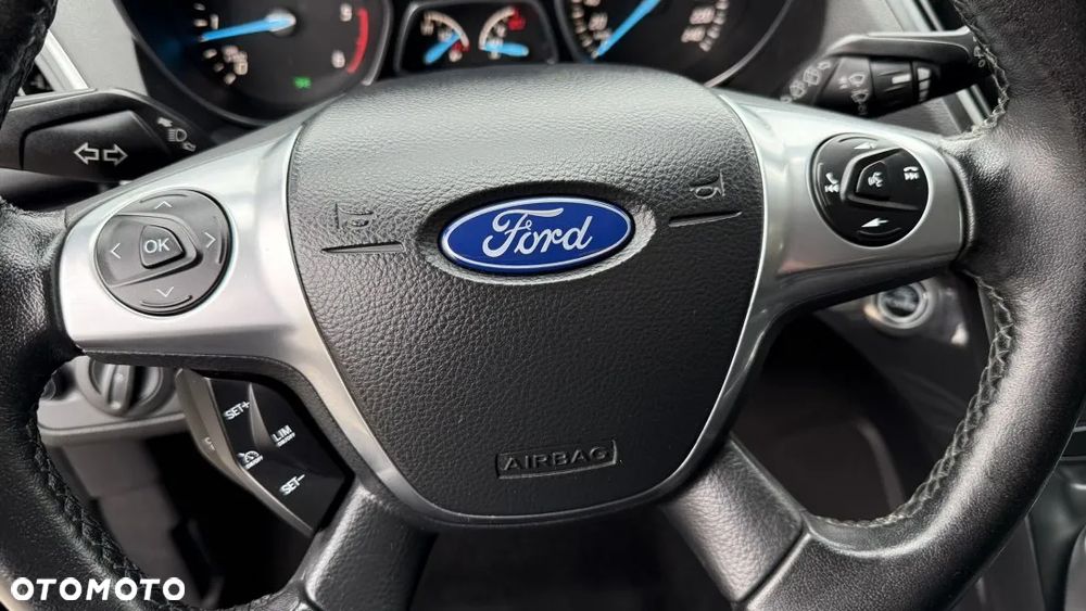 Ford Kuga 2.0 TDCi 2x4 Titanium - 21