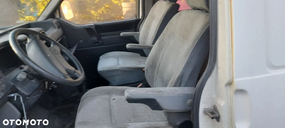 VW TRANSPORTER T4 2.4 D sanki zawieszenie  trawers - 11