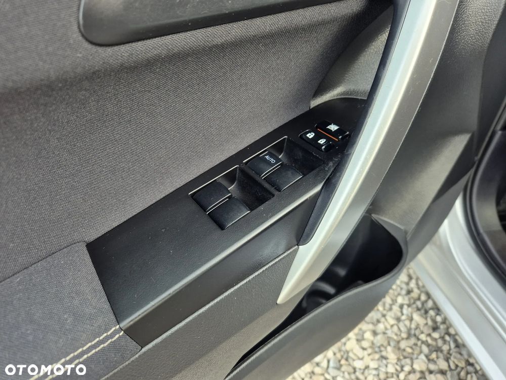 Toyota Auris 1.6 Valvematic Executive - 24