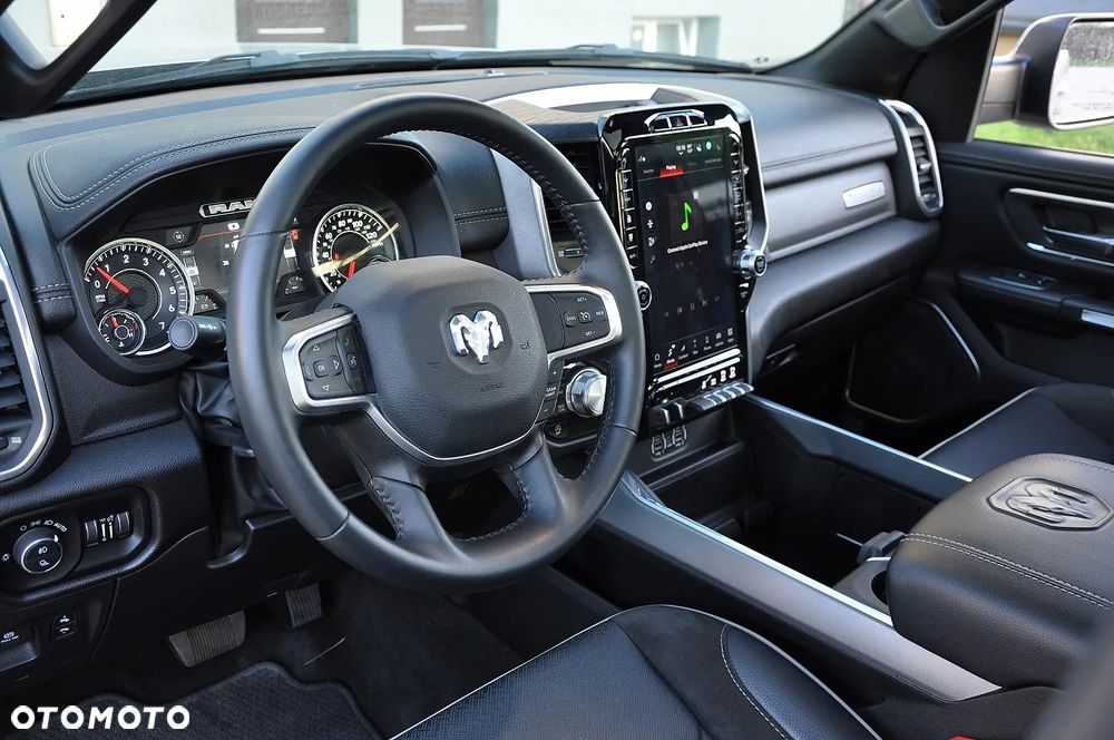 RAM 1500 5.7 Crew Cab Laramie - 22