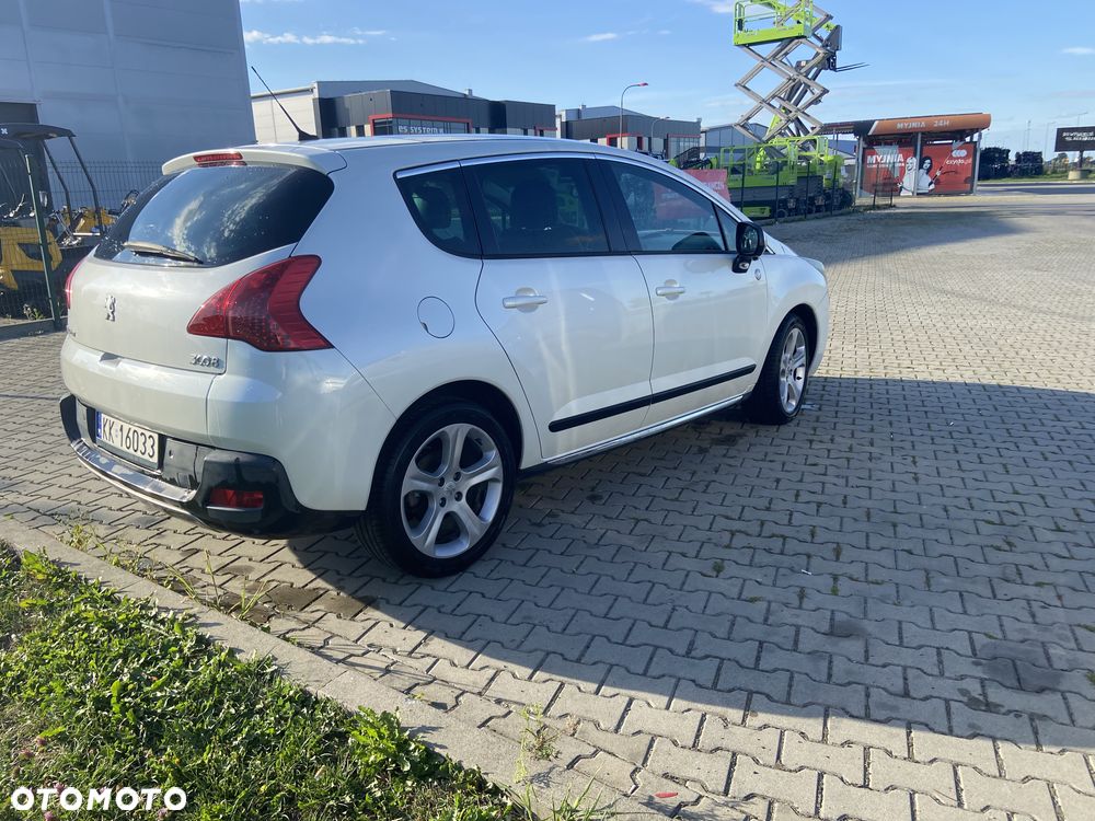 Peugeot 3008 HDi FAP 150 Roland Garros - 5