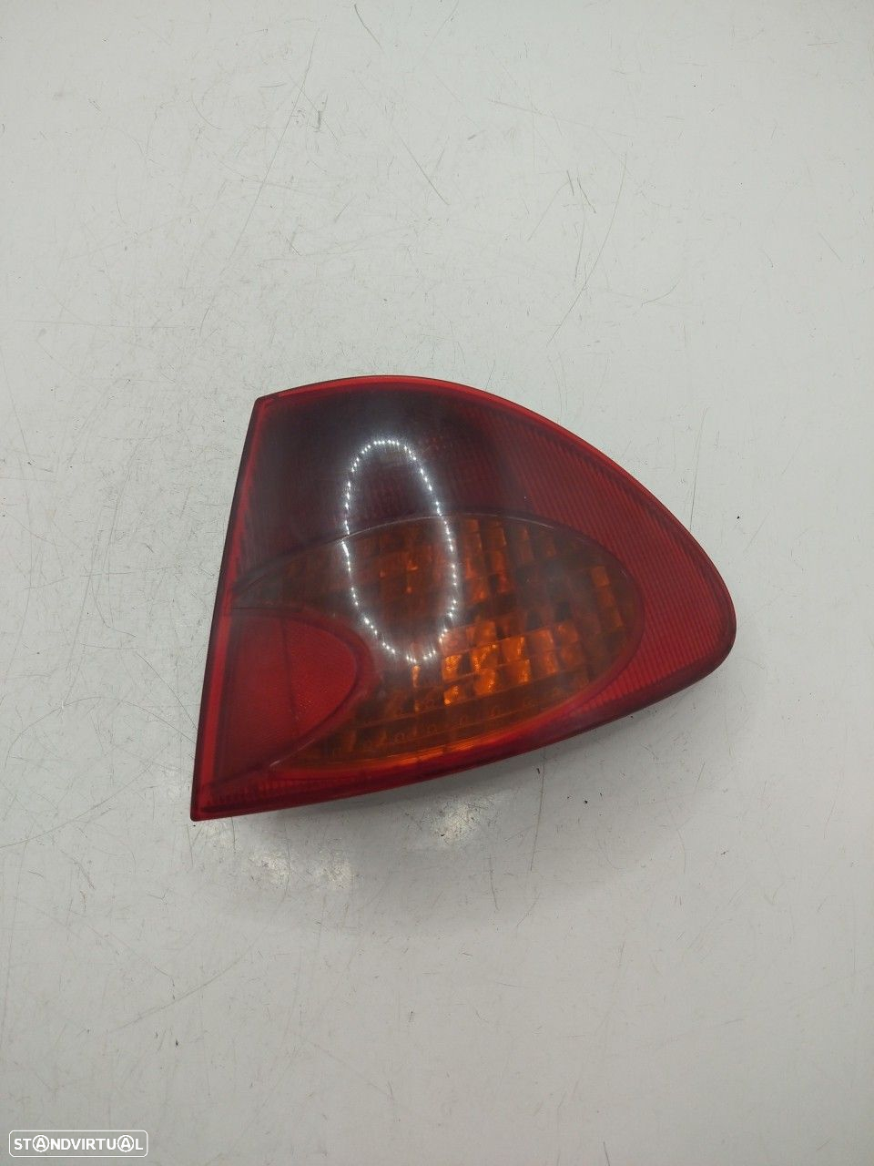 Farolim Stop Dto Toyota Avensis (_T22_) - 2