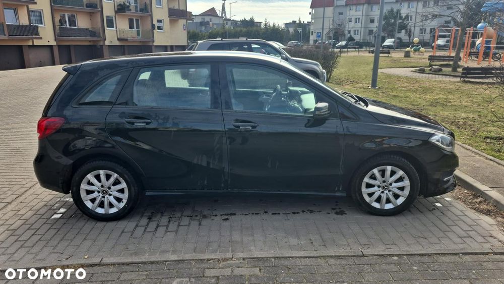 Mercedes-Benz Klasa B 160 7G-DCT Edition - 30