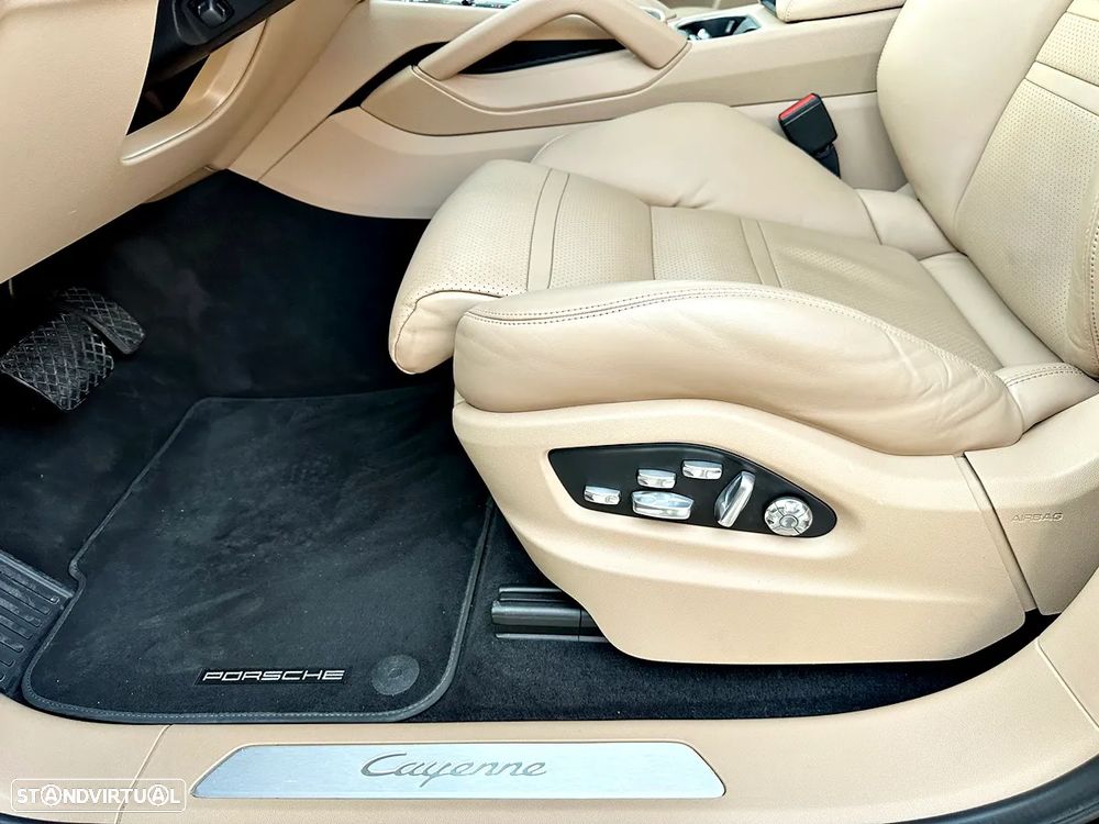 Porsche Cayenne S Tiptronic S - 22