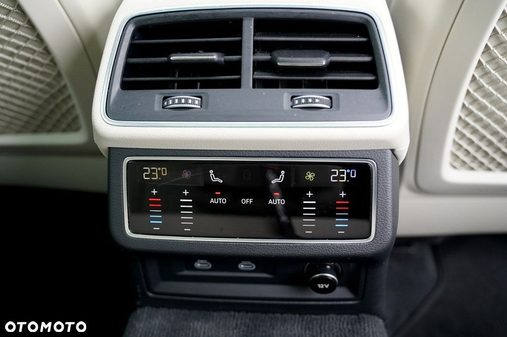 Audi A6 Avant - 25