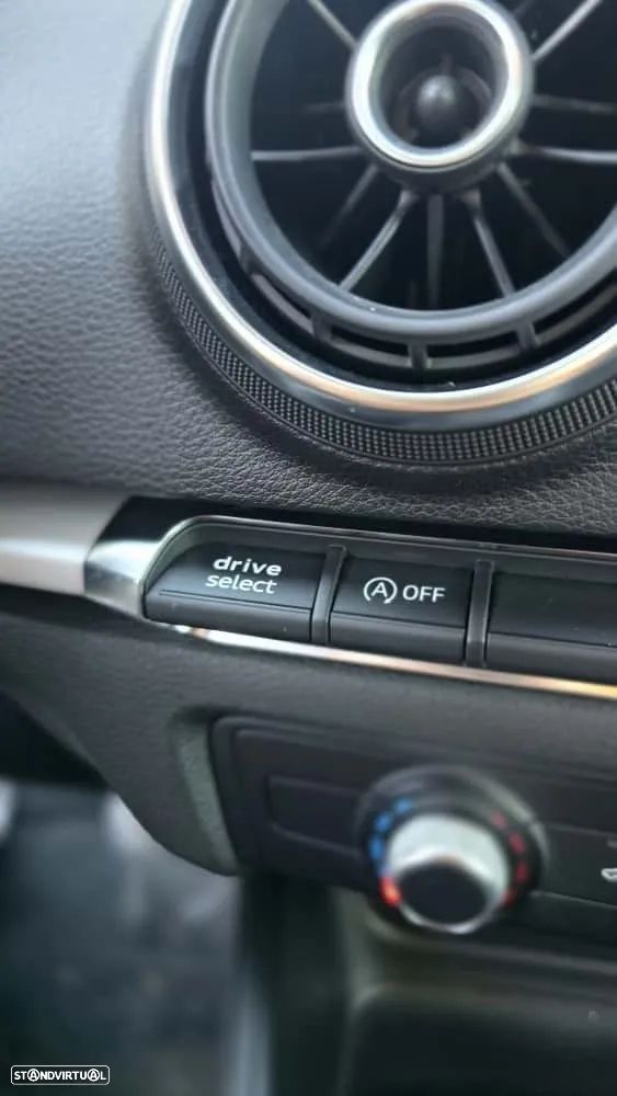 Audi A3 Sportback 1.6 TDI Ambiente - 14