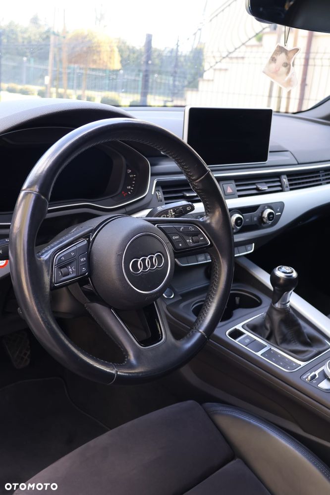 Audi A4 Avant 2.0 TDI - 12