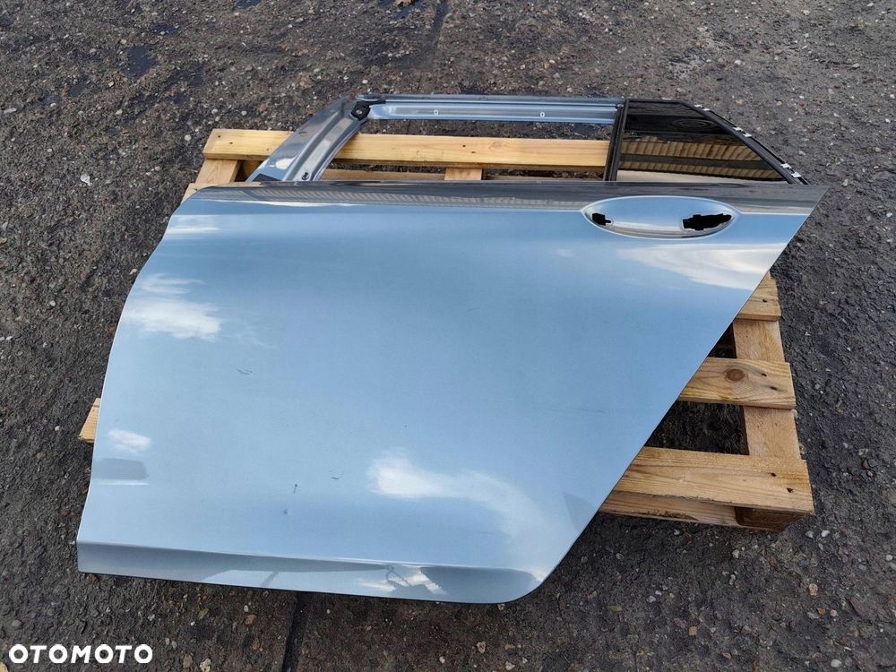 BMW G31 TYLNE LEWE DRZWI C2Y - 1