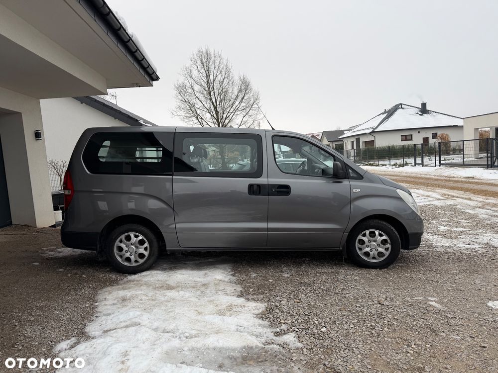 Hyundai H-1 2.5 CRDi Travel Comfort - 11
