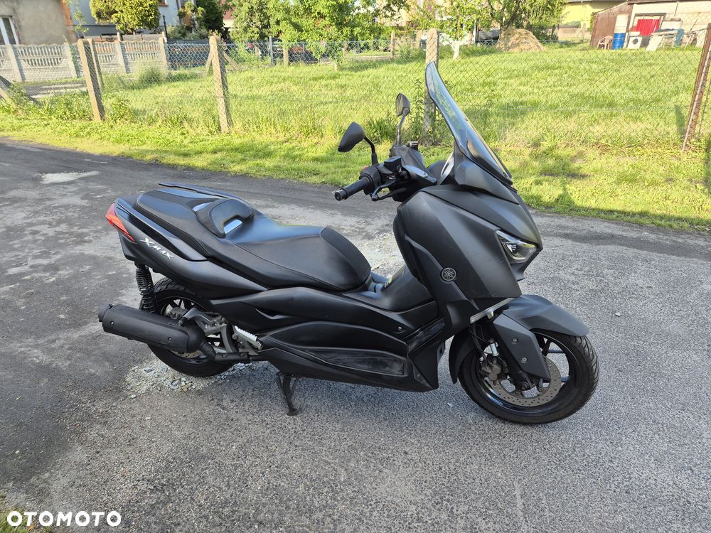 Yamaha X-max - 4