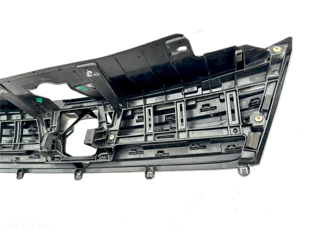 SUZUKI VITARA 3 III 2015 - ATRAPA GRILL WSPORNIK zderzak przód ORYGINAŁ OE - 11