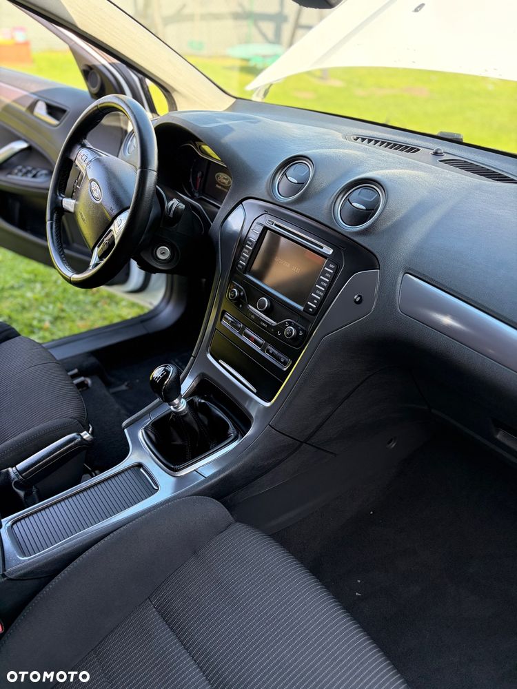 Ford Mondeo 2.0 TDCi Titanium - 20