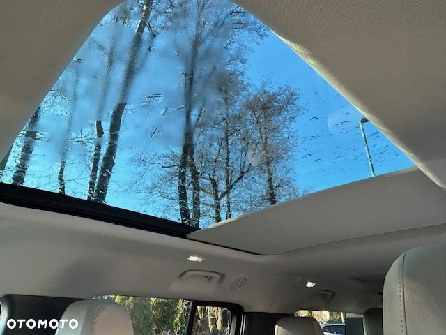 Land Rover Defender - 18