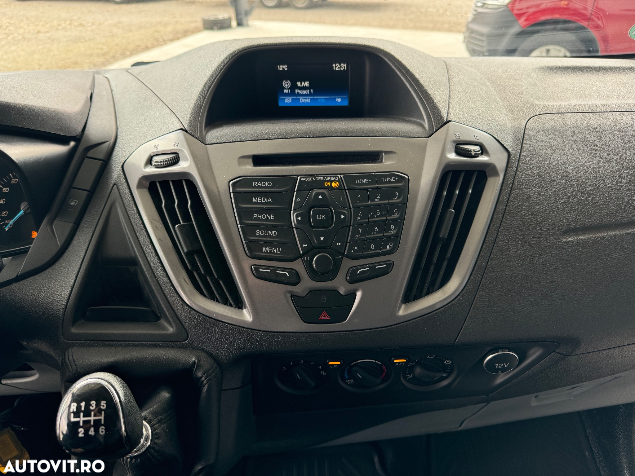 Ford Transit Custom - 19