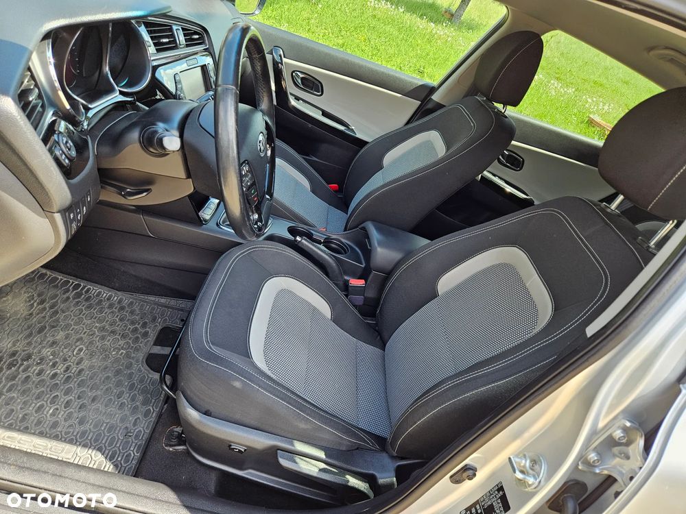 Kia Ceed 1.6 GDI L Business Line - 14