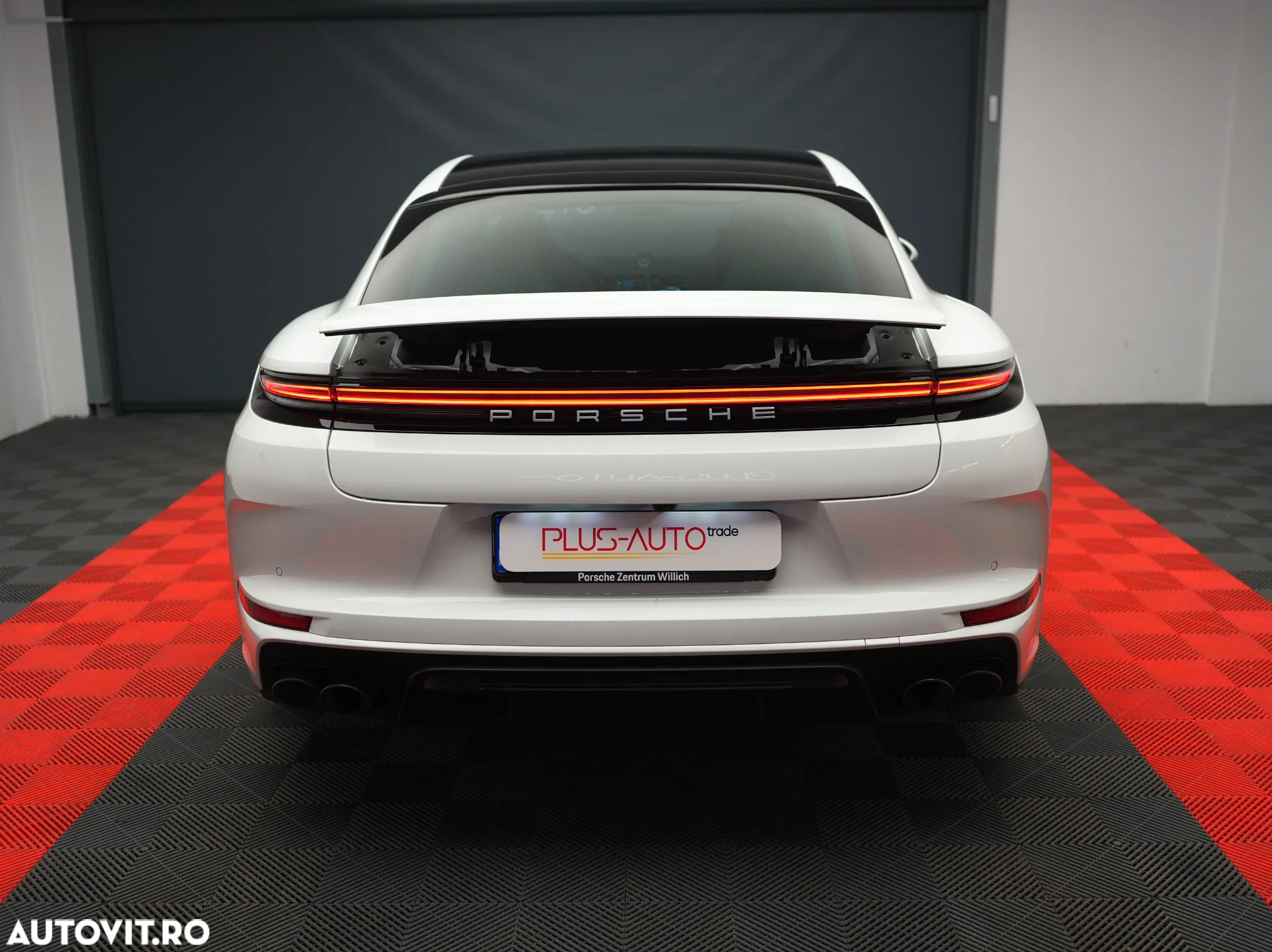 Porsche Panamera Standard - 29