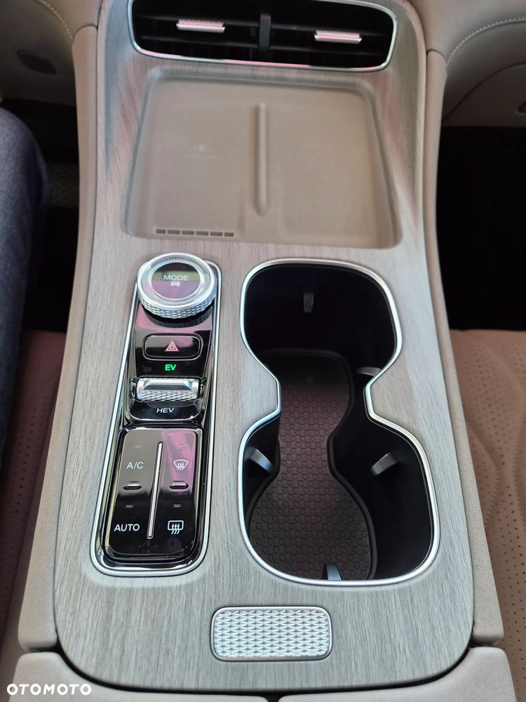 Chery Tiggo 8 1.5 T-GDI Super Hybrid Prestige DCT - 10